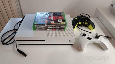 Xbox One S da 500 GB – 2 controller + 3 giochi