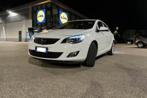 Opel Astra J 2.0 160cv Cosmo 2010