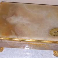 Scatola portagioie vintage in onice