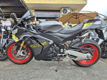 Aprilia RSV4 1100