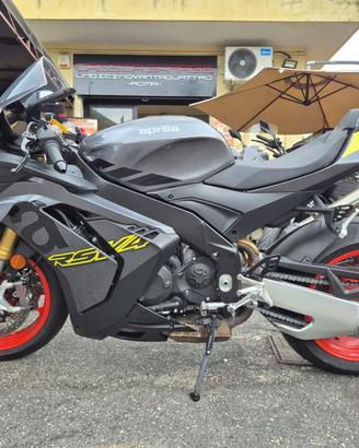 Aprilia RSV4 1100
