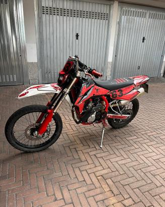Swm rs 125 4t