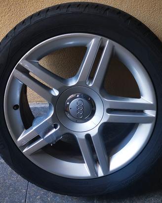 4 GOMME ESTIVE CON CERCHIONI AUDI ORIGINALI