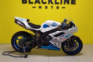 Yamaha YZF R1 - 2004