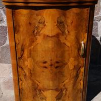 Macchina da cucire antica