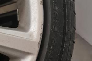 Cerchi con gomme estive usati R16 ford fiesta 2015