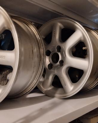 cerchi   Bugatti  e Campagnolo.
