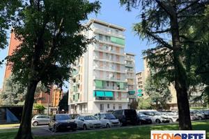 3 LOCALI A COLOGNO MONZESE