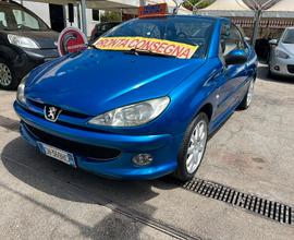 Peugeot 206 1.6 benzina Anno 2004