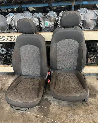 Interno completo Opel Adam