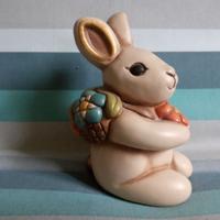 Coniglio Thun con cestino di fiori