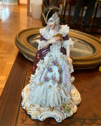  Capodimonte , antica damina 