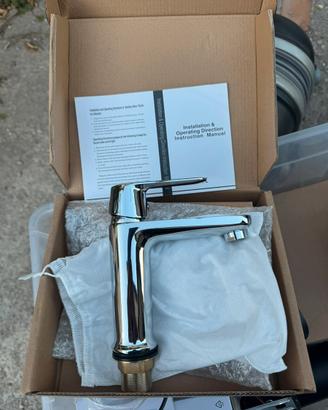 Rubinetto per bagno, cucina, nuovo inscatolato