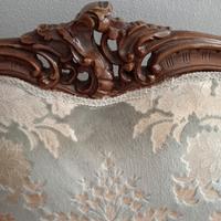 divano con poltrone e  pouf