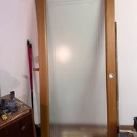 Porta scorrevole in legno