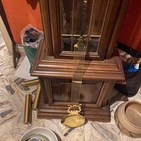 Orologio a pendolo con fasi lunare