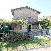 RUSTICO A NEVIANO DEGLI ARDUINI