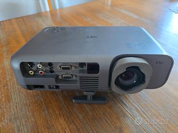 Proiettore NEC VT45