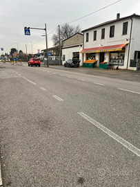 Negozio e appartamento +garage