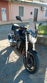 Yamaha FZ1 accessoriata