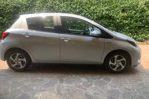 Toyota yaris  hybrid