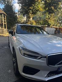 VOLVO XC60 R DESIGN