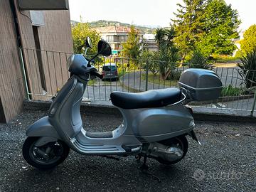 PIAGGIO VESPA LX150