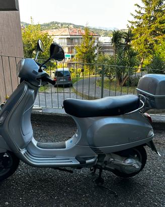PIAGGIO VESPA LX150