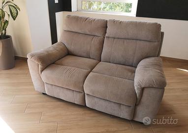 Divano Chateau d'Ax 2 posti grigio antigraffio