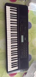 Pianola yamaha psr-e283