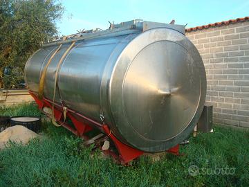 Cisterna latte acqua liquidi alimentari