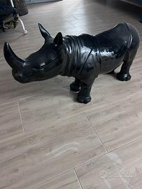 Rinoceronte in vetroresina