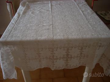 Tovaglia a uncinetto