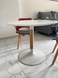 Tavolo tulipano bianco e rovere