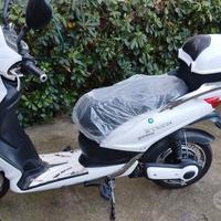 Scooter elettrico ebike Ztech
