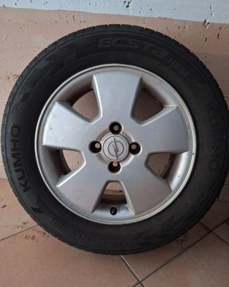 Ruote estive con cerchione in lega opel corsa