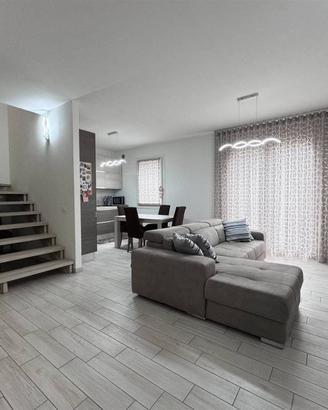 Villetta a schiera di 134 m² con più di 5 locali e