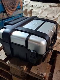 GIVI trekker 33 o 46 Top case 
