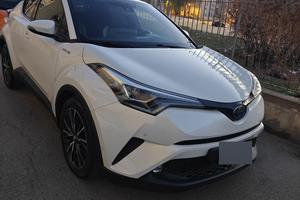 Toyota chr 1.8 Lounge N1