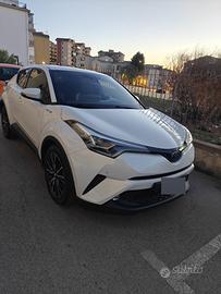 Toyota chr 1.8