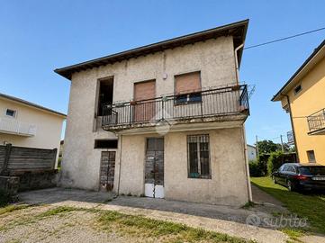 3 LOCALI A ALMENNO SAN BARTOLOMEO