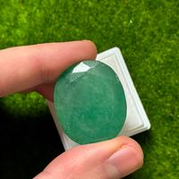 Smeraldo 91.05 ct taglio ovale certificato