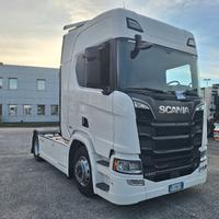 SCANIA R 520 PNEUMATICO INTEGRALE