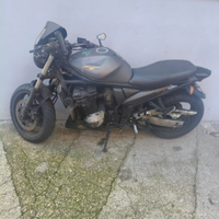 Suzuki GSX r 1000 2004 bandit 1200 2007