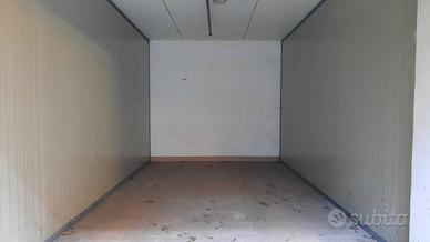 Box / Garage di 13 m² a Padova
