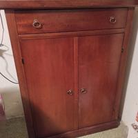 Mobile classico in legno 