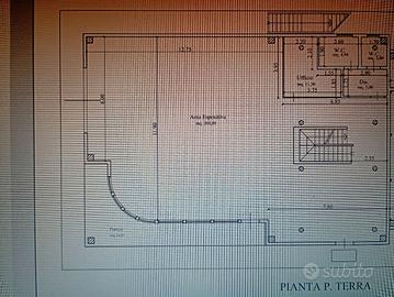 Capannone commerciale