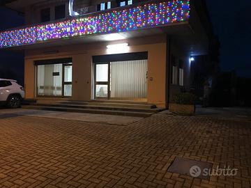 Negozio con sottostante magazzino