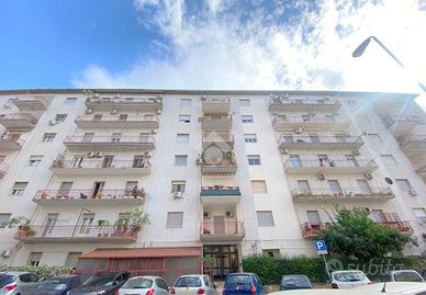 MONOLOCALE A PALERMO