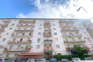 MONOLOCALE A PALERMO